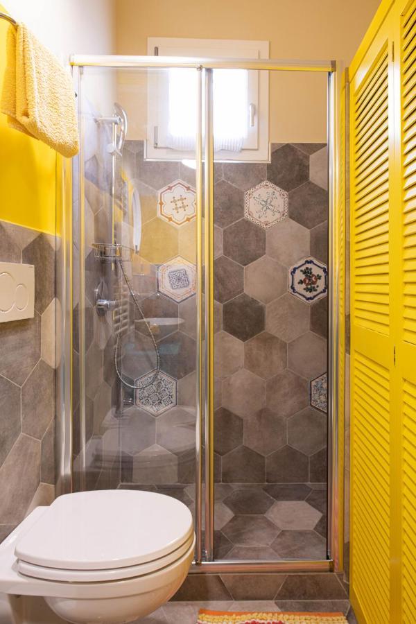 Trastevere Colorful Apartment With Terrace! Roma Esterno foto